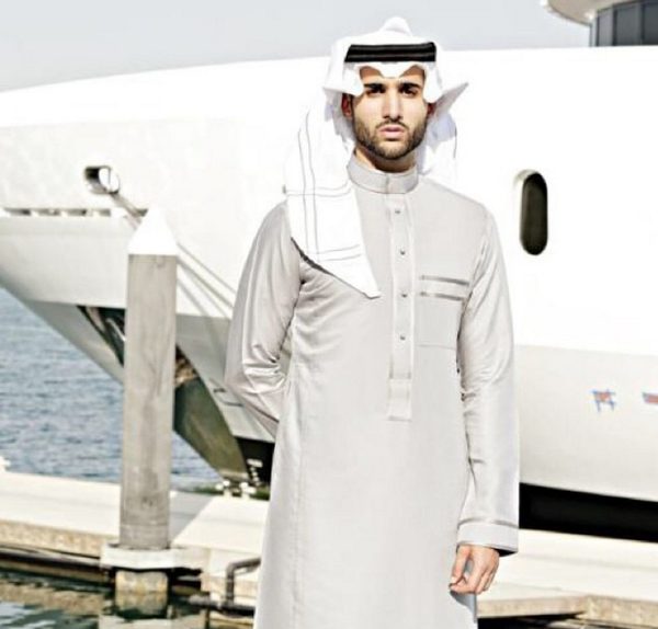 أيهما تفضل تفصيل ثوب أم جاهز مدونة نيشان
